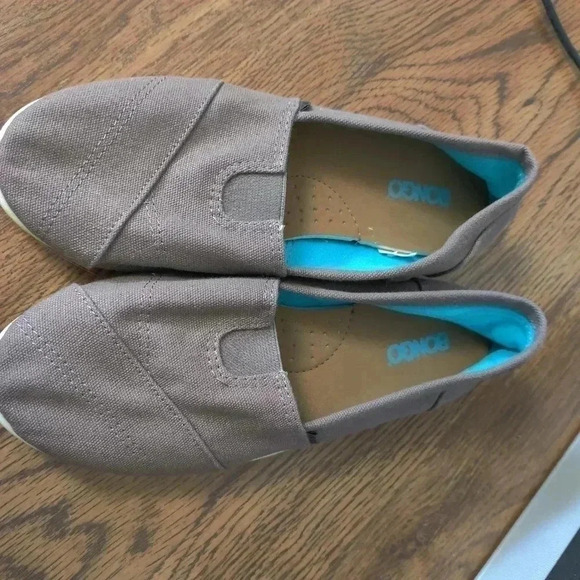BONGO Grey/Tan Women's 8 Shoes - Picture 4 of 5